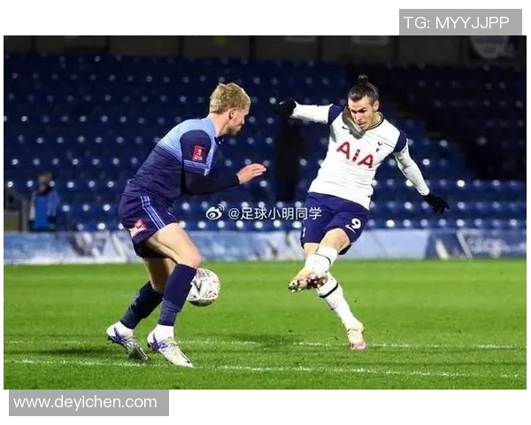 吉灵汉姆与贝利的激烈对决揭示足球战术与团队协作的深刻内涵