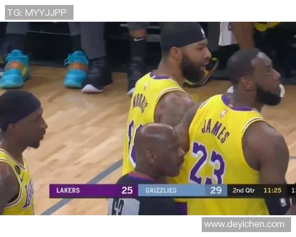 哈达迪与霍华德的巅峰对决谁能在篮球场上笑到最后