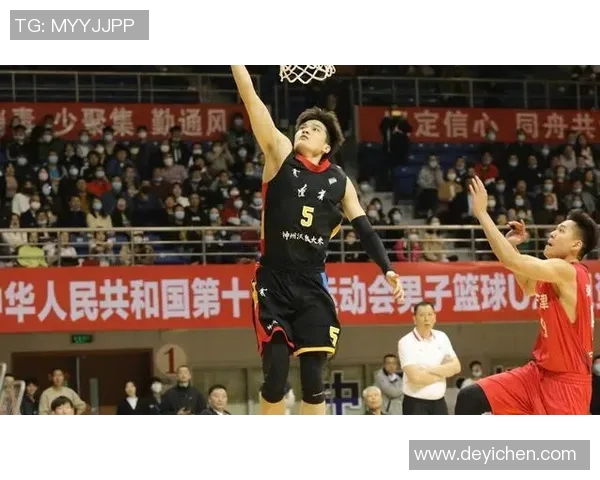 全运会男篮决赛精彩对决辽宁队与新疆队争夺冠军荣耀